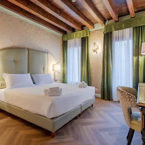 312 Piazza San Marco Guest house